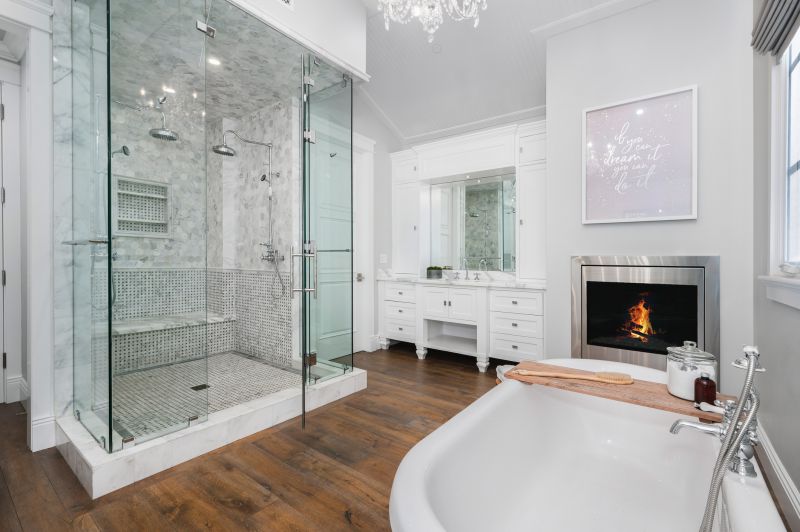 Spa-like Bathtub Area